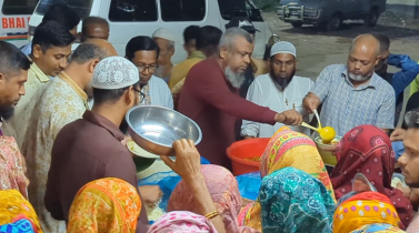 রমজানে হাসপাতালের রোগীর স্বজনদের সেহরির ব্যবস্থা করলেন যুবদল নেতা