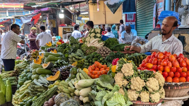 বাজারে নির্ধারিত দামে মিলছে না কোনো পণ্য