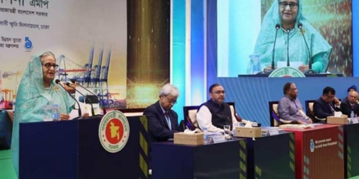  PM confers National Export Trophy on 77 exporters