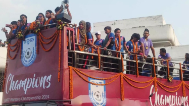 SAFF Women’s Champions get hero’s welcome in Dhaka