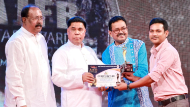 Director Momin Sarkar received AJFB Star Award