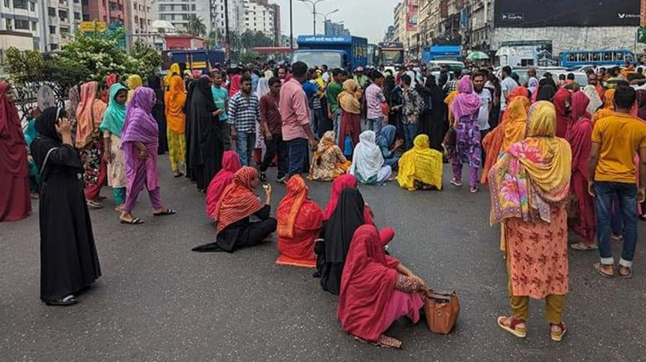 RMG workers’ protests disrupt traffic in Dhaka’s Mirpur